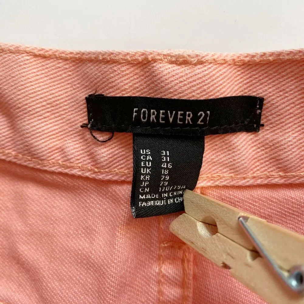 Forever 21 Shorts Womens Size 31 Peach Button Fly Jean Destroyed Raw Cuff Cotton